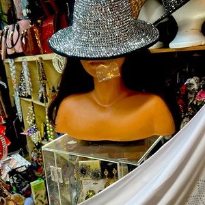 Women sequins hat sliver one size black color white color